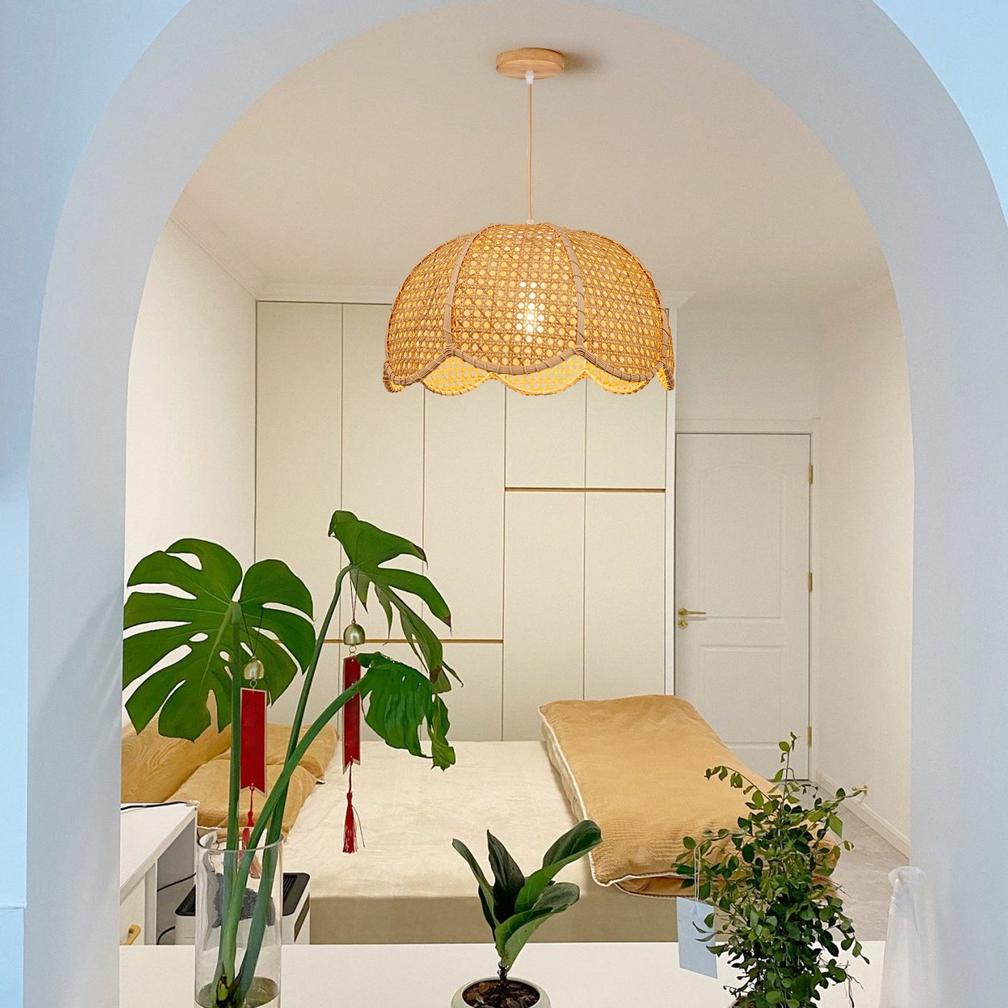 Modern Hand-Woven Rattan Scalloped Pendant Light - Japandi Wavy Dome Chandelier