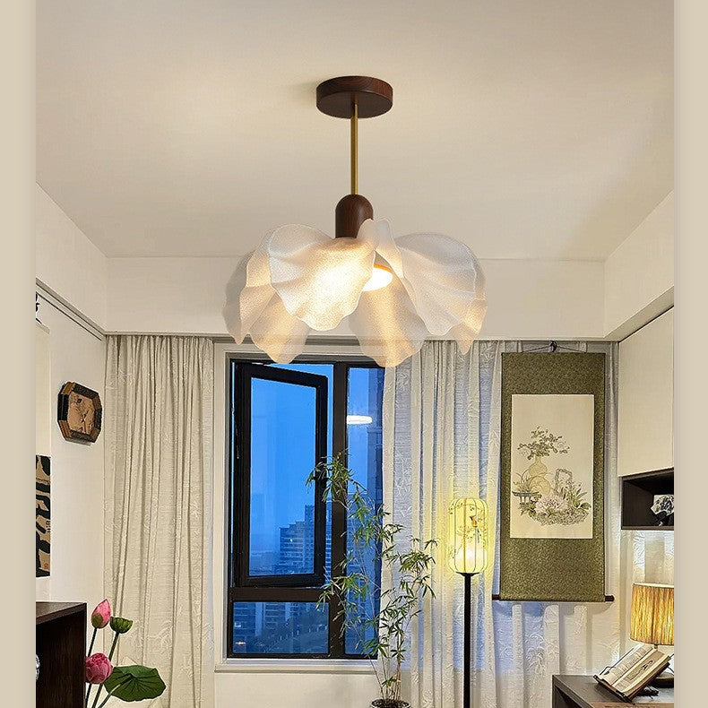 French Vintage Style Flower Pendant Light for Study and Bedroom
