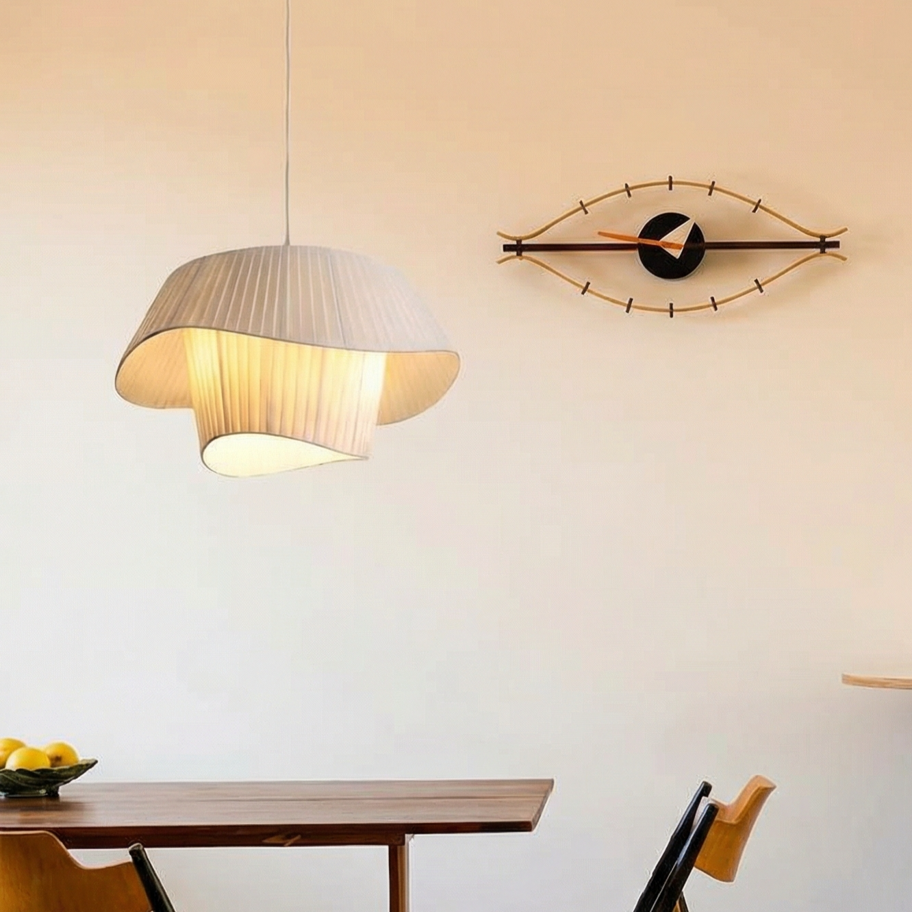 Modern Layered Wavy Pleated Fabric Pendant Light - Japandi Drum Chandelier