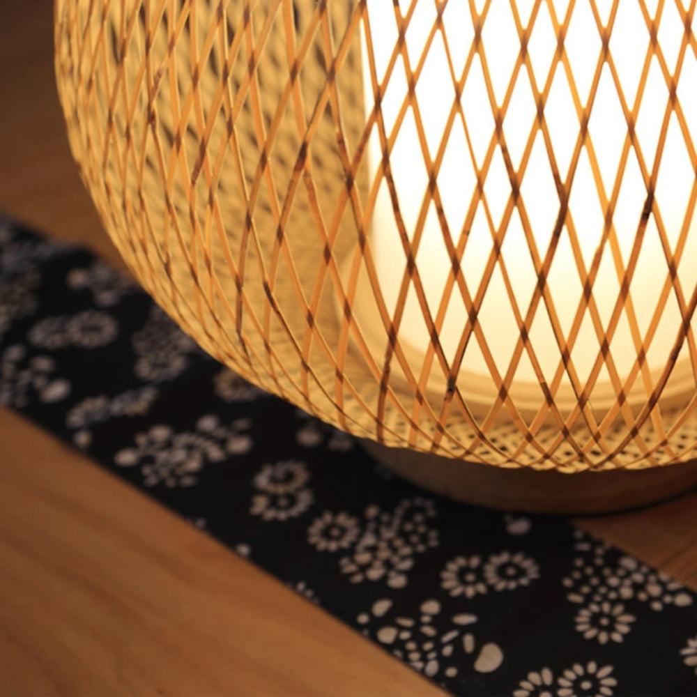 Traditional Bamboo Desk Lamp Weave Lampshade
