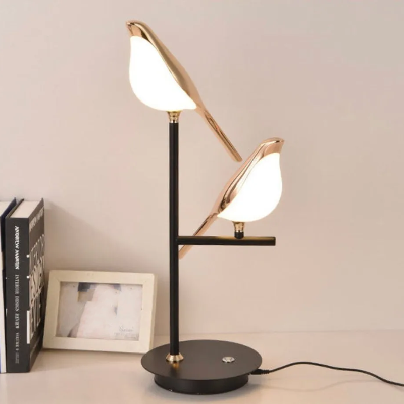Electroplating Golden Bird Table Lamp