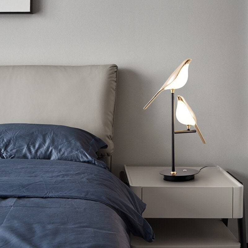 Electroplating Golden Bird Table Lamp