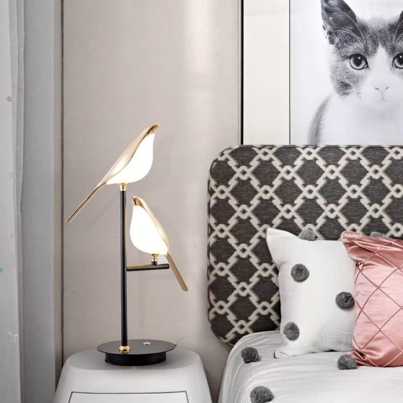 Electroplating Golden Bird Table Lamp
